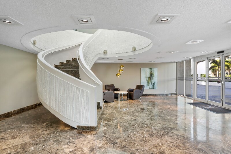 Building Photo - 1360 S Ocean Blvd