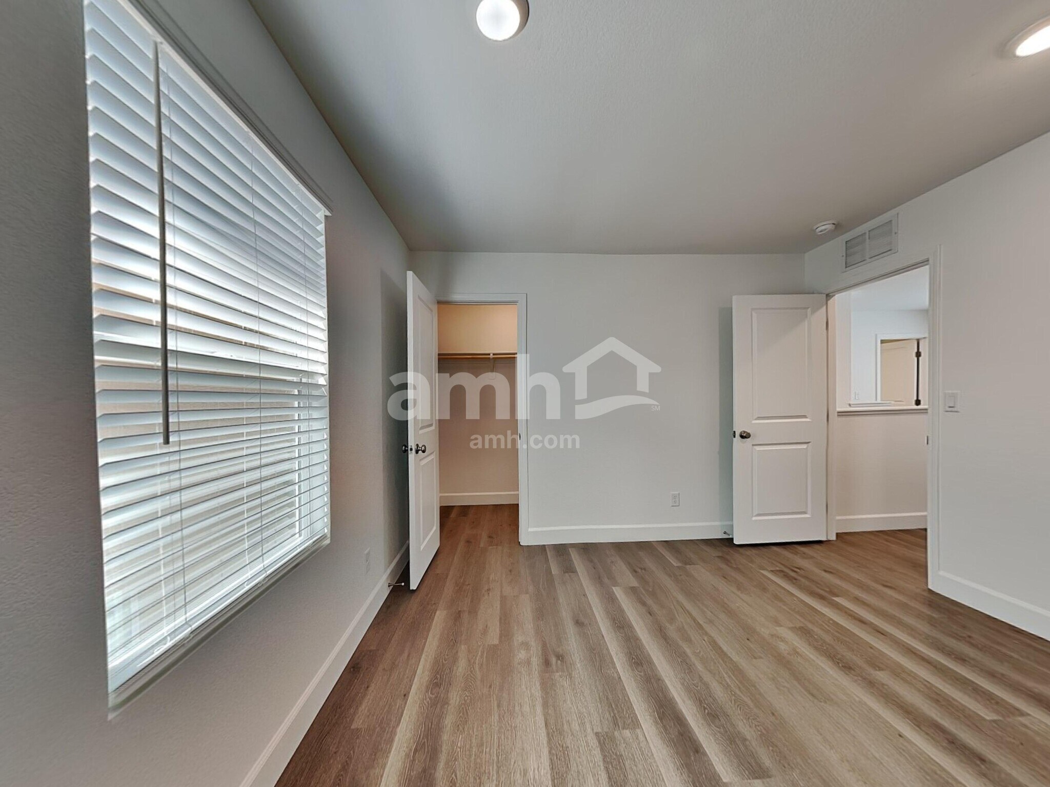 Building Photo - 6423 Rush Avenue