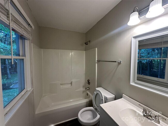 Building Photo - 7414 Trotter Rd