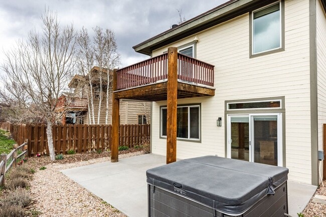 Building Photo - Blackhawk Station Comfortable 3-Bed