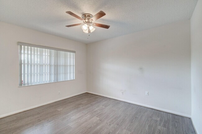 Building Photo - 5710 Princess Palm Ct