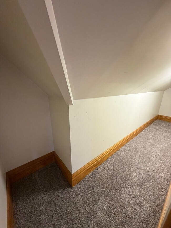 Building Photo - 800 S 9th St