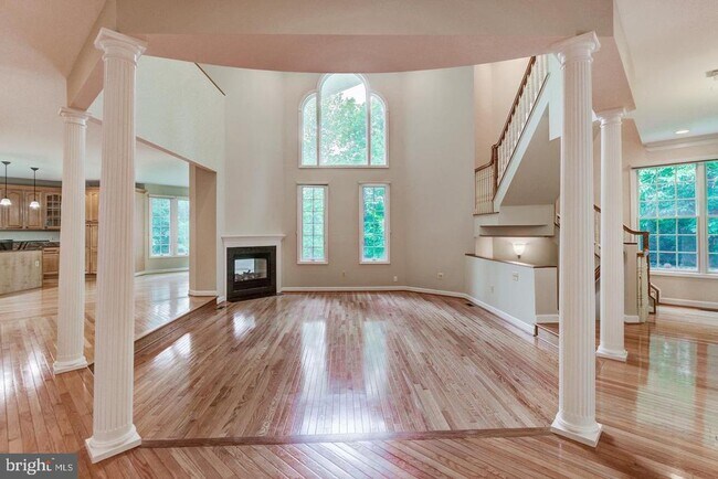 Building Photo - 18 Nantucket Ct