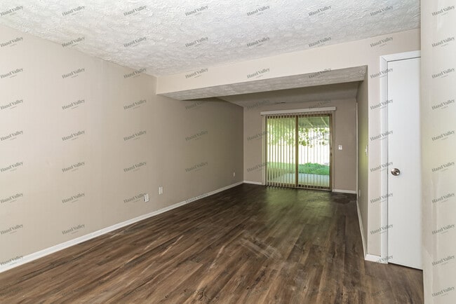 Building Photo - 6924 Sayler Ave