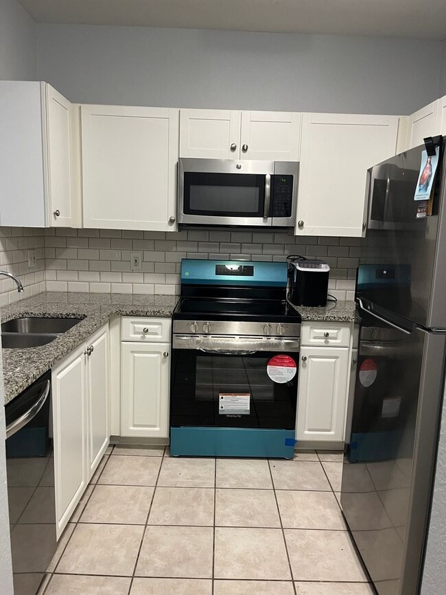 Building Photo - 2572 Robert Trent Jones Dr