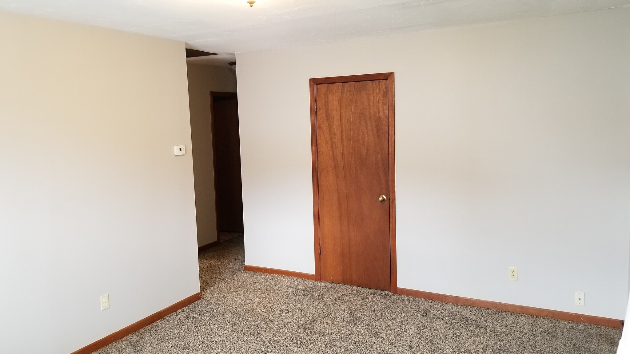 Building Photo - 121 S Front St