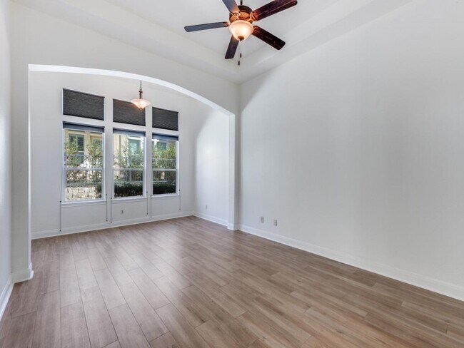 Building Photo - 15224 Glen Heather Dr