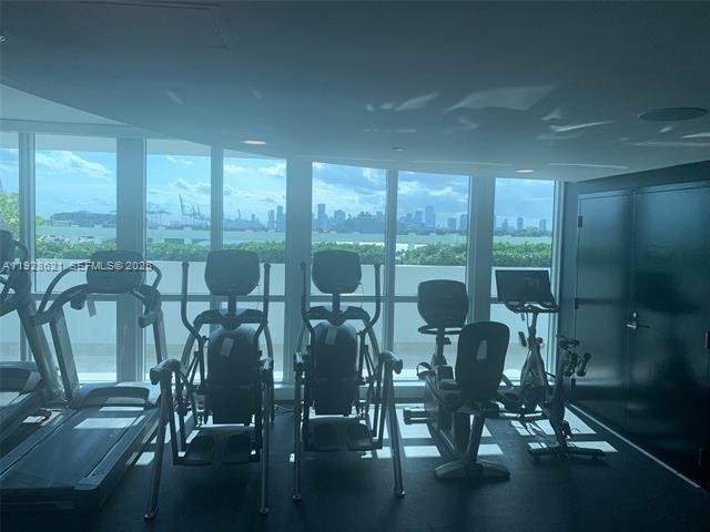 Building Photo - The Bentley Bay Condo