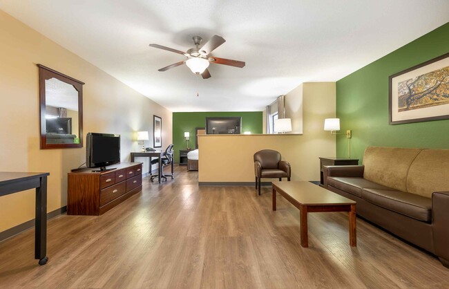 Building Photo - Furnished Studio-Chicago - Buffalo Grove -...