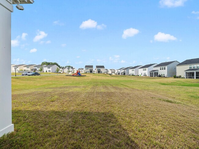 Building Photo - Lease OR Lease to Own