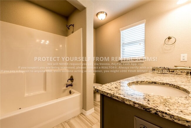 Building Photo - 4476 W Anthem Dr