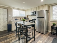 Building Photo - 385 Kahoolawe St