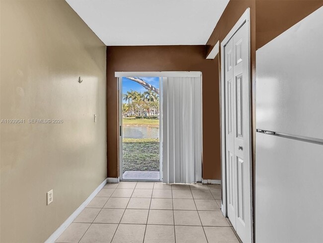 Building Photo - 1271 SE 28th Ct