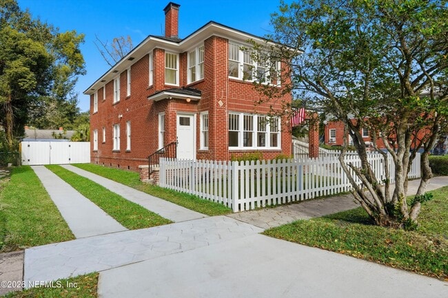 Building Photo - 2817 Selma St