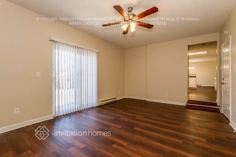 Building Photo - 964 S Uravan St