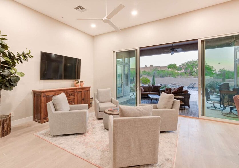 Building Photo - 7970 E Las Piedras Way