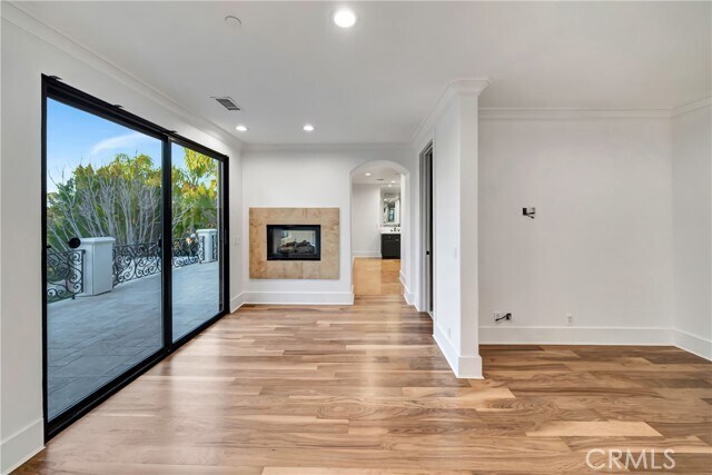 Building Photo - 4165 Elm View