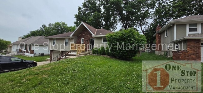 Building Photo - Charming 3 Bedroom, 2 Bathroom, 2 Car Garage Home in Parkville