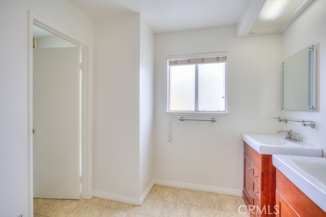 Building Photo - 13006 Parkview Dr