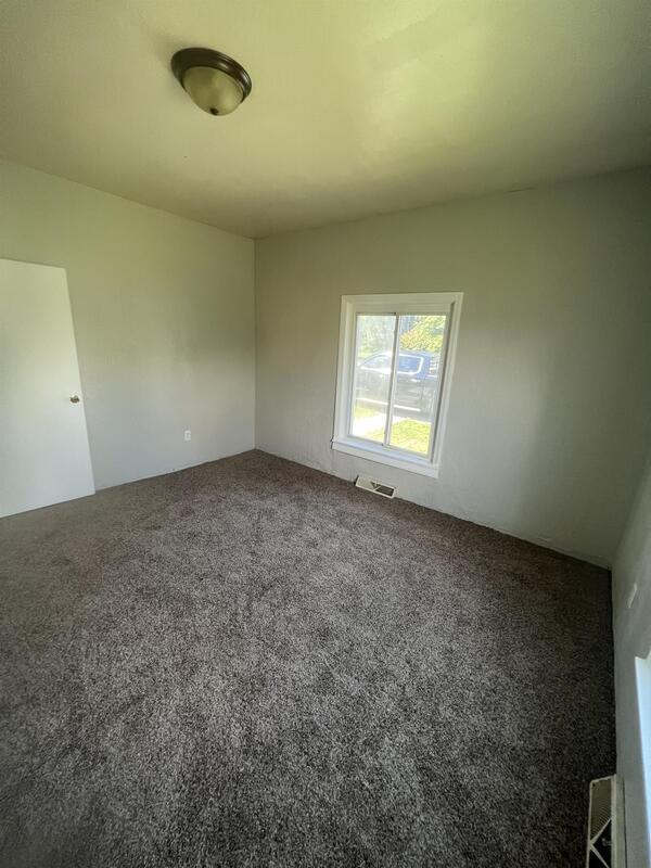 Building Photo - 1305 Princeton Ave