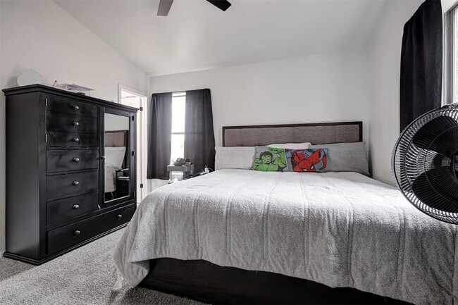 Building Photo - 2820 Dalewood Pl