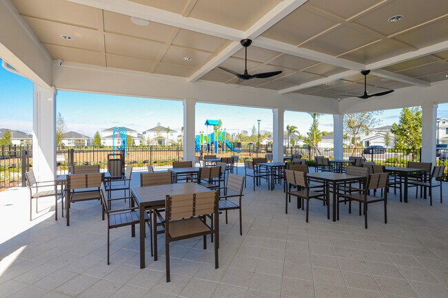 Building Photo - 6312 Cloverdale Ave