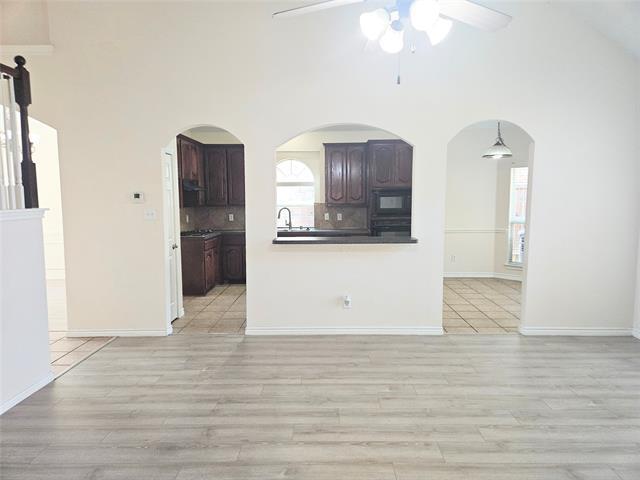Building Photo - 4921 Giordano Way