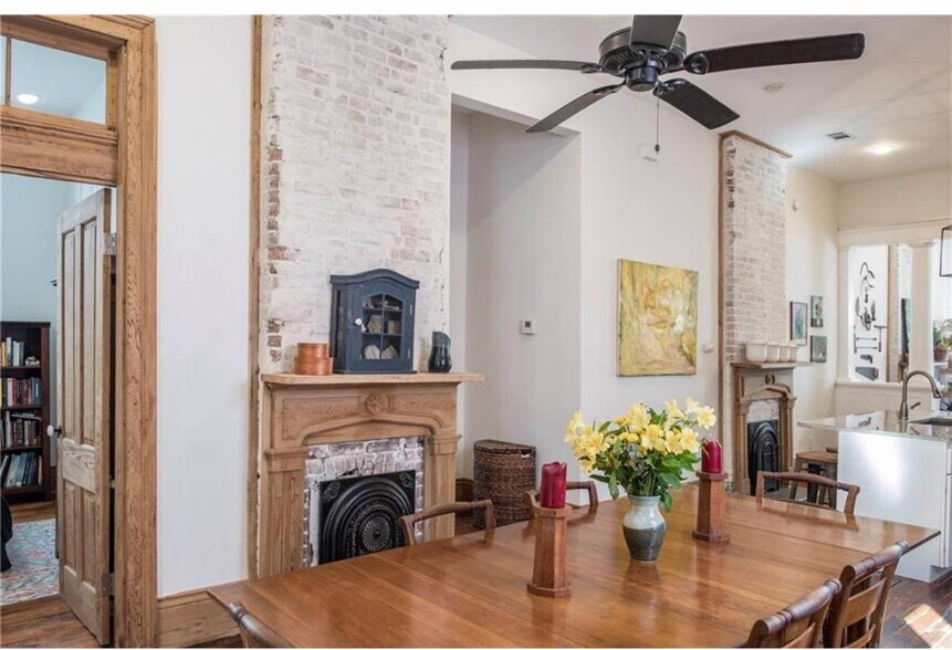 Building Photo - 620 S Lopez St