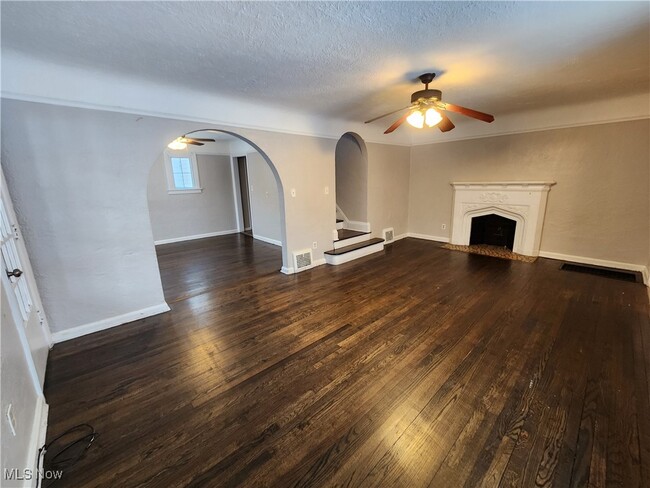 Building Photo - 2335 Allison Rd