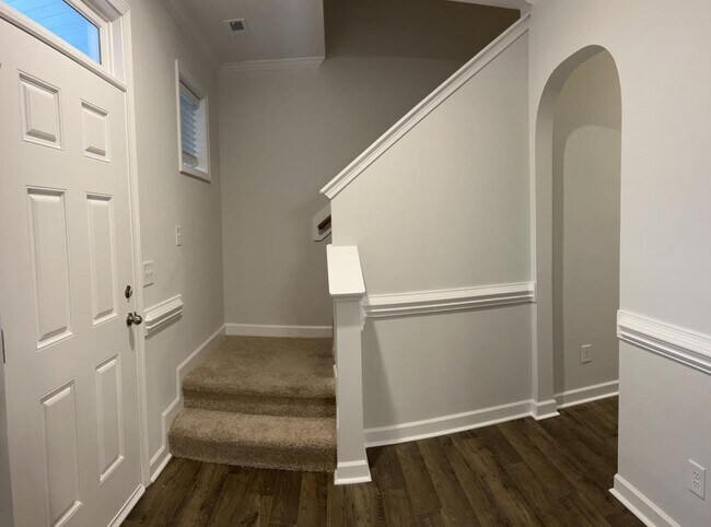 Building Photo - 3763 Glencourse Wy