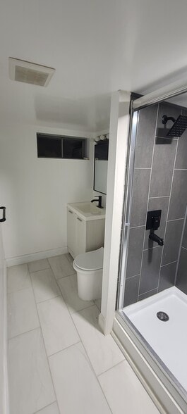 Building Photo - 328 Bradley Rd