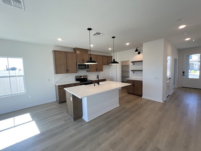 Building Photo - 6209 Caruso Ave