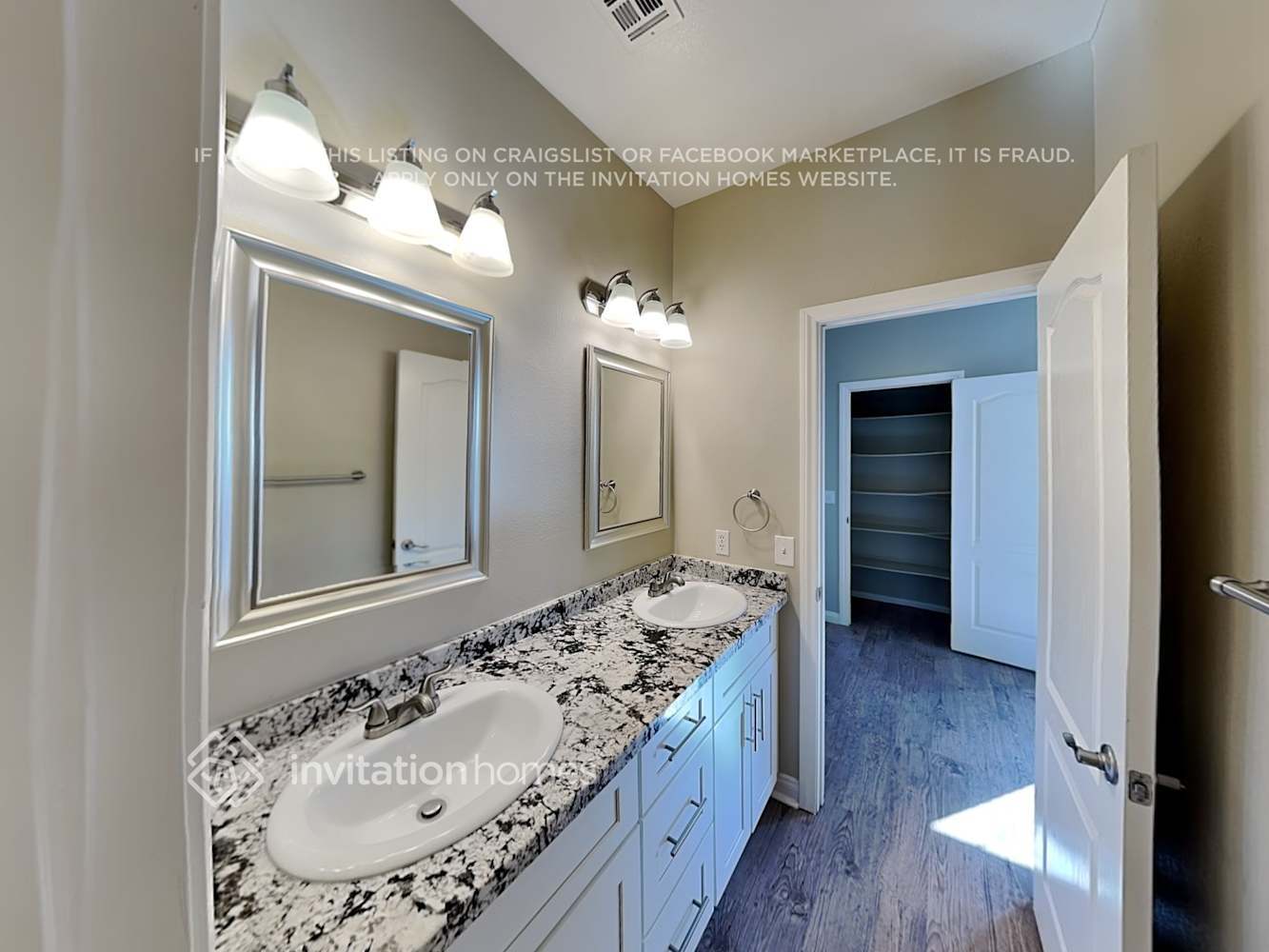 Building Photo - 3872 W Irvin Ave