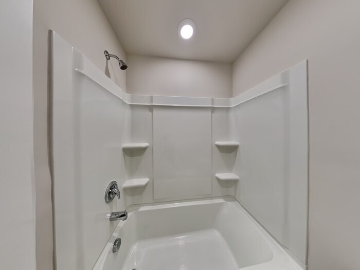 Building Photo - 123 Wayne Ln