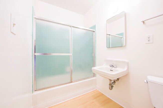 Building Photo - 1243 Federal Ave