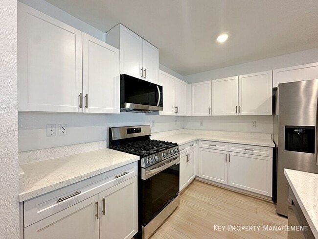 Building Photo - 4241 Vivenda St