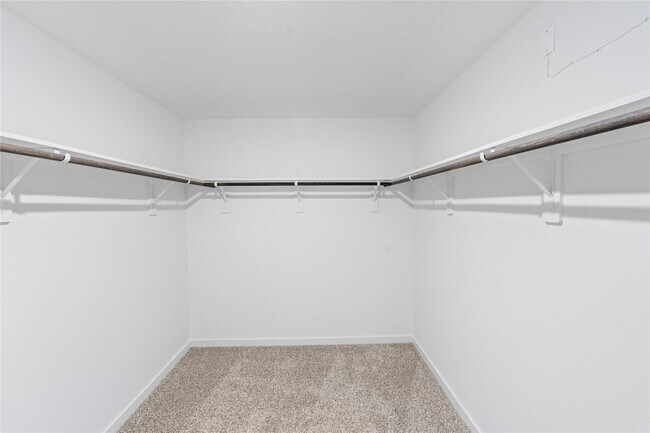 Building Photo - 30618 Wicklow Gdns Dr