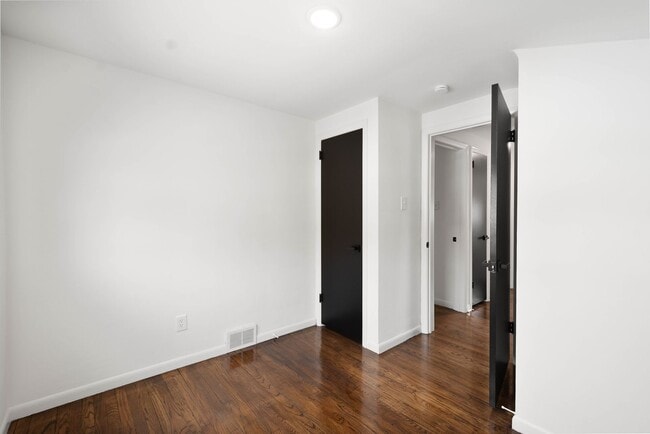 Building Photo - READY FOR MOVE-IN! Don't miss this FULLY RENOVATED 3-bedroom in Baldwin!