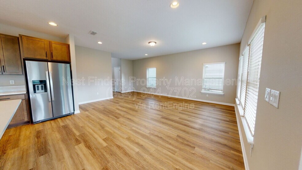 Building Photo - 235 Starnberg Ct