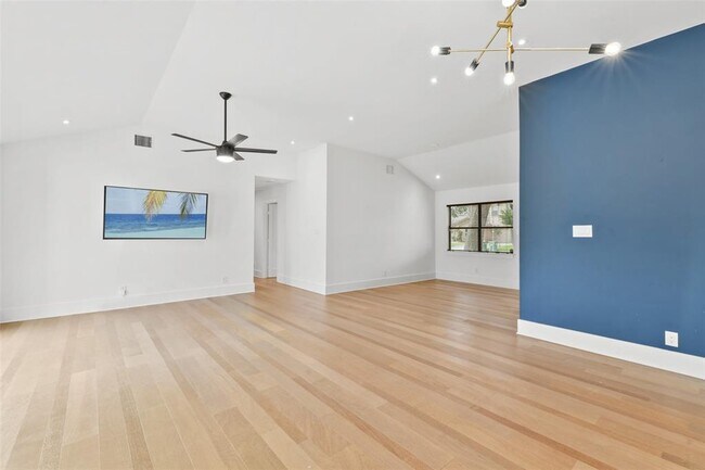 Building Photo - 2703 Tannehill Dr