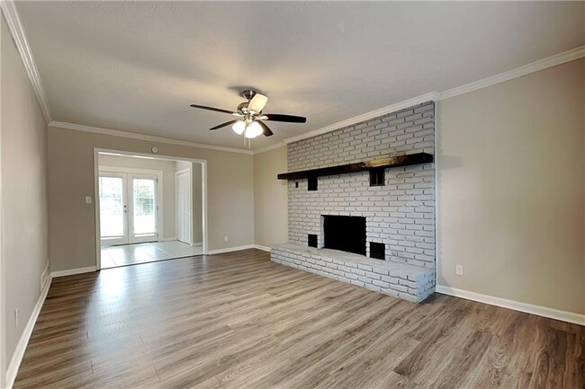 Building Photo - 2779 Lanier Dr