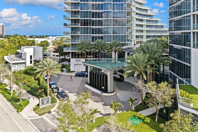 Building Photo - 2200 N Ocean Blvd