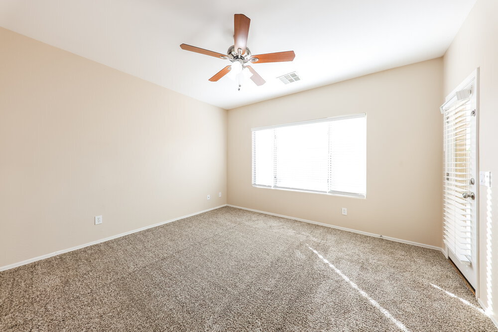 Building Photo - 15629 W MacKenzie Dr