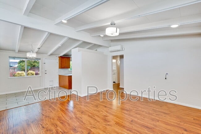 Building Photo - 1343 Torrance Ave
