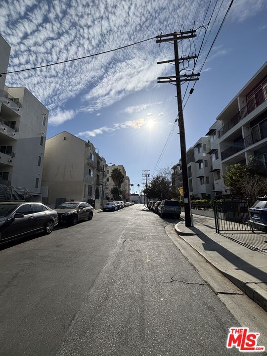 Building Photo - 3055 W 12th Pl