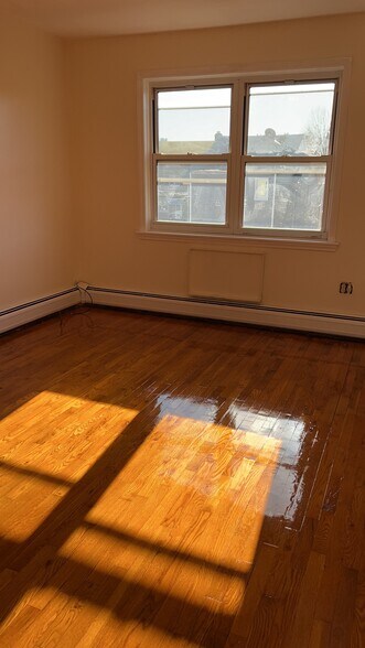 Building Photo - 10140 104th St