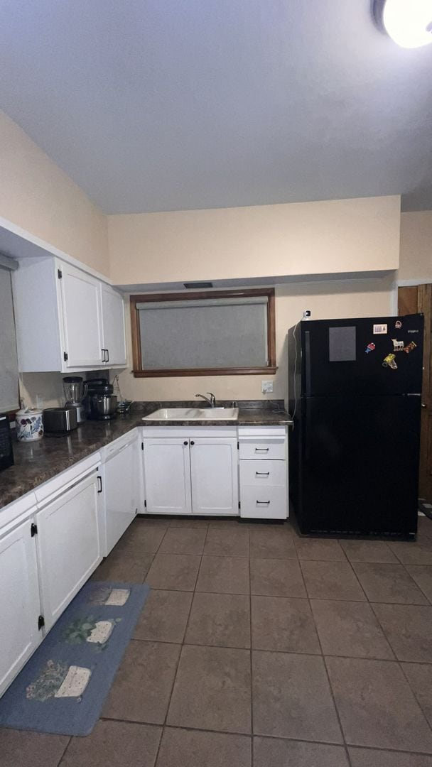 Building Photo - 3827 E Edgerton Ave