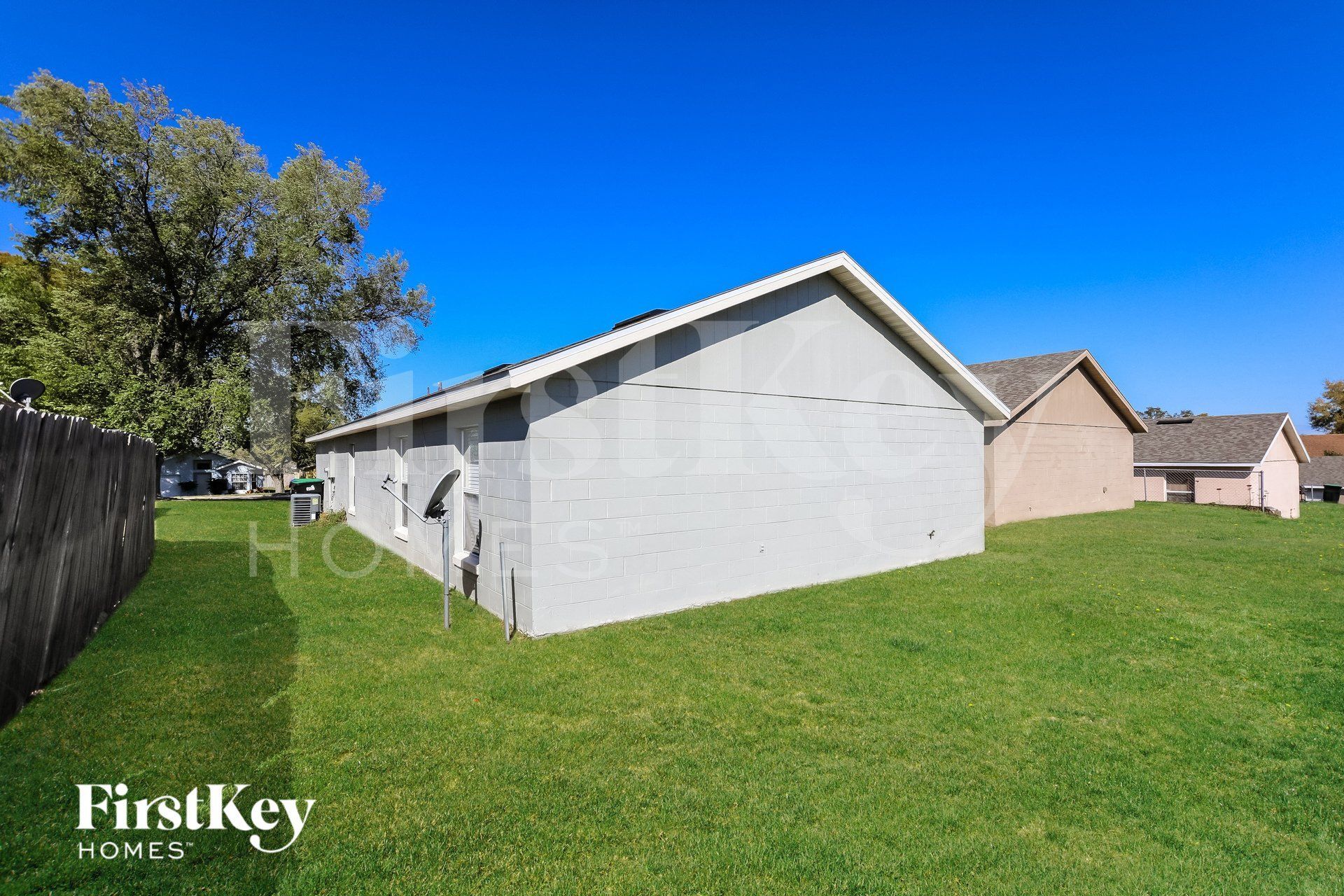 Building Photo - 7419 Little Pond Ct