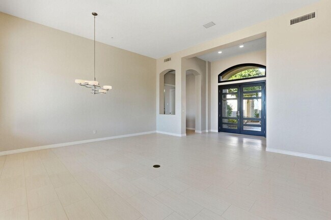 Building Photo - 11047 E Mirasol Cir