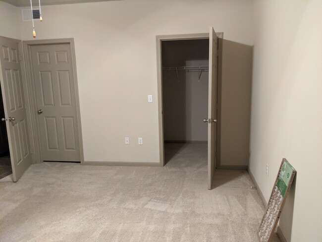 Building Photo - 350 Emerald Forest Blvd